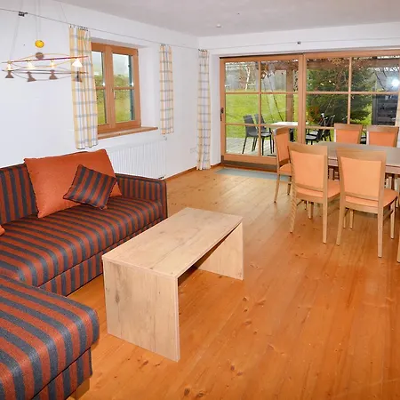 Semesterbostad Ferienhaus 200w *