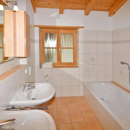 Semesterbostad Ferienhaus 200w Ruhpolding